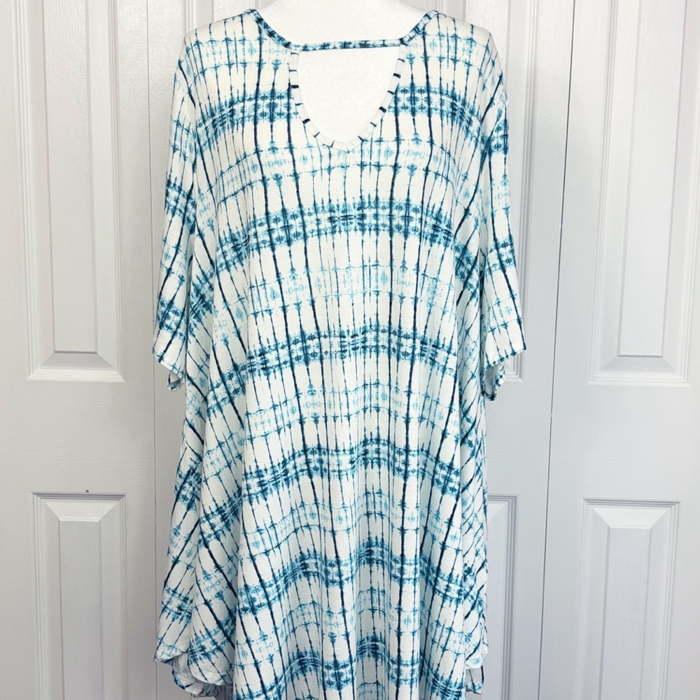 NWT Lane Bryant Blue & White Tie Dye Short Sleeve Swing Tunic Top 26/28